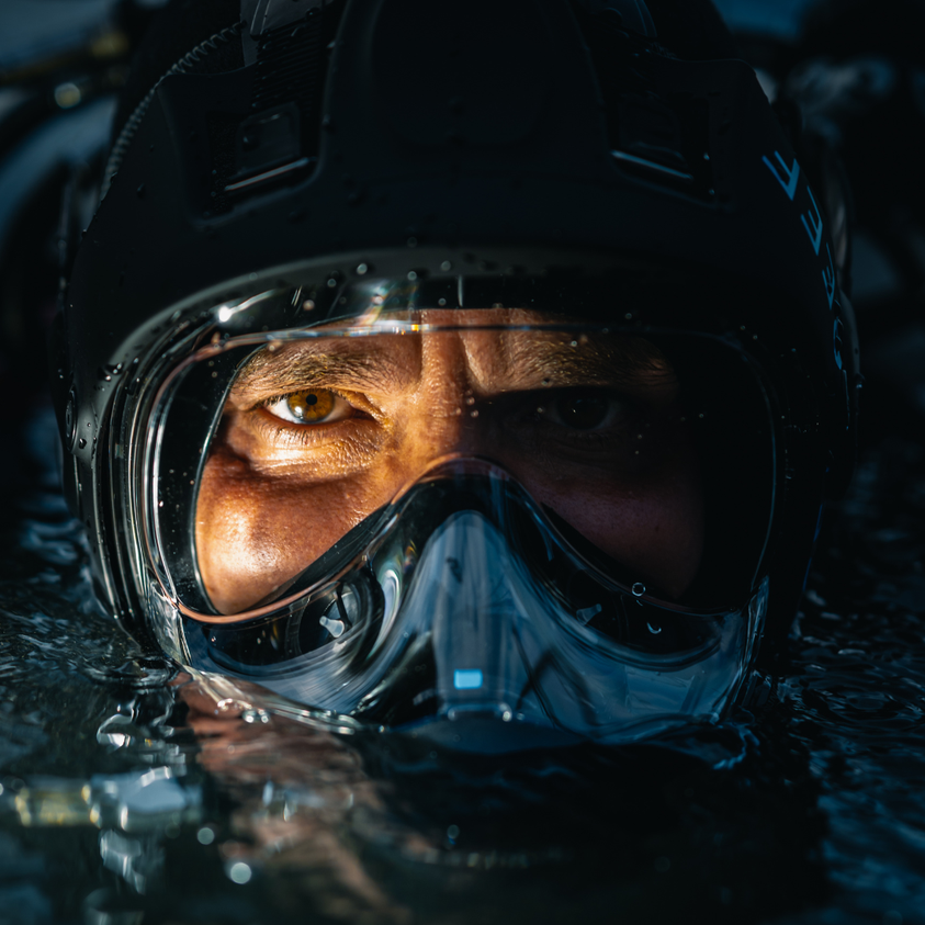 oceanreefgroup's tweet photo. Change your perspective with Neptune III👀
The Neptune III visor is made of transparent polycarbonate. Both sides are coated in siloxane resin for improved scratch and chemical resistance.
#oceanreef #ocean #reef #underwaternatually #scubadiving #travel #adventure https://t.co/q0D6s2xKmO