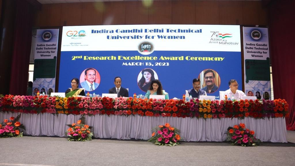 DrRKTyagiIndia's tweet photo. Attended the 2nd Research Award ceremony of ⁦#IGDTUW as chief guest. Glad to see that under leadership of Prof Amita dev,VC and enabling by Prof Ranu Gadi, dean (R&amp;D), the institute has done very well and established many records in R&amp;D related to # STEM and #S&amp;T. https://t.co/jziaB3VMXF