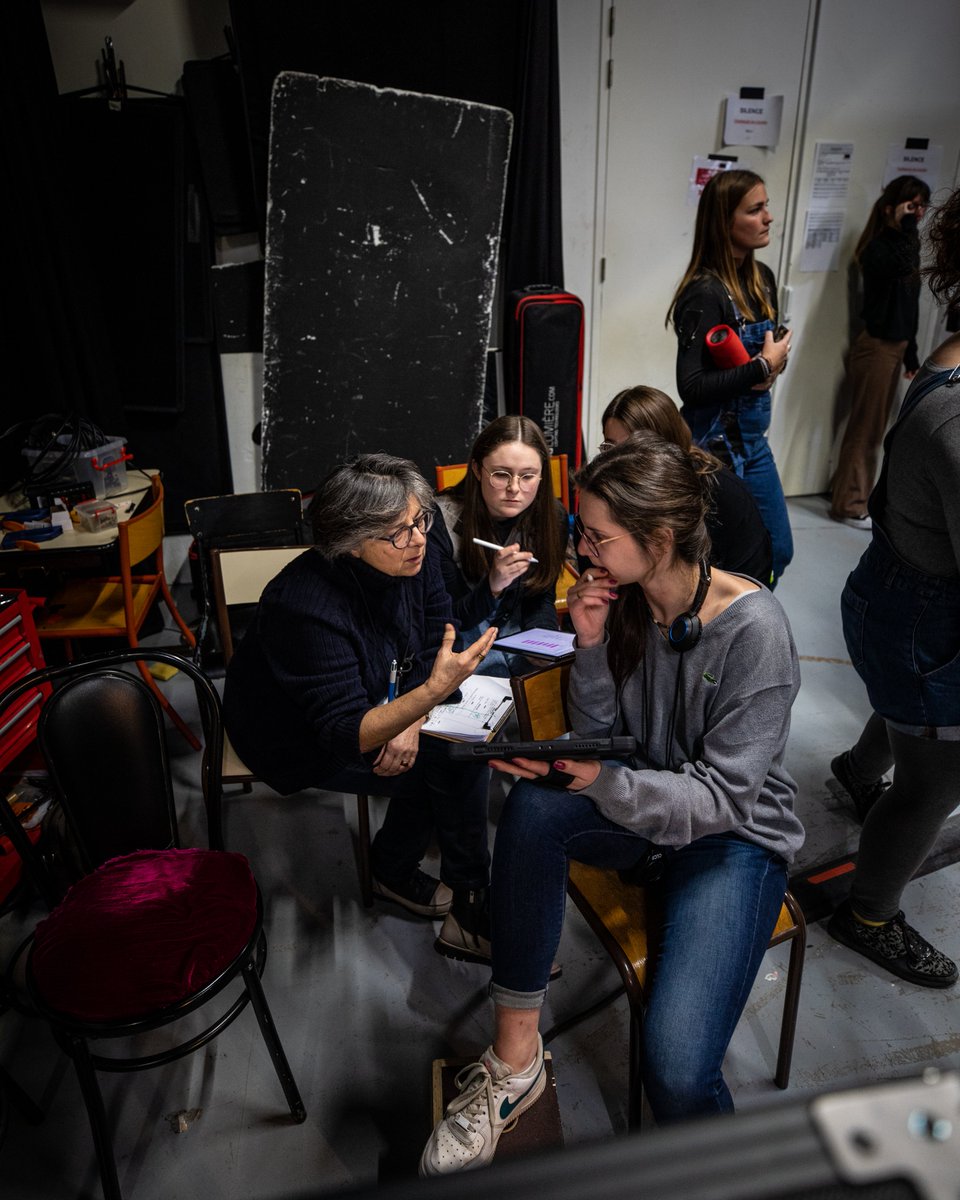 clcf_ecole's tweet photo. Tournage de "Chouquettes", réalisé par Charlotte Rouyrre dans le cadre de la 3ème année du #CLCF https://t.co/TzL5wfpz09