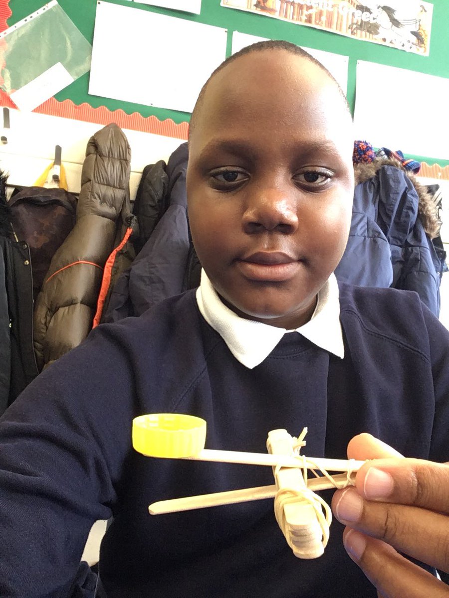 Another entry into <a href="/paganelschool/">Paganel Primary</a>’s #scienceselfie competition!

This young man was inspired by an activity we did in school and decided to go home and create his very own new and improved catapult. 👍

<a href="/PaganelScience/">Paganel Science</a>