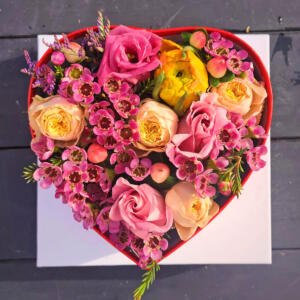 Aine’s Mystery Heart 

This product has been redesigned exclusively for Mother’s Day and there are only a few left in stock! An ideal gift to give to all the special super moms you know. 

greendoorflorist.com/product/aines-…

Place Your Orders Now!

#greendoorstyle