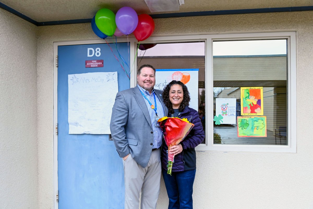 JUSD_Supt's tweet image. I am proud to announce our JUSD Middle School Teacher of the Year, Mira Loma Middle School Education Specialist AnnMarie McCoy! Thank you, AnnMarie, for all you do for our students and district. 

#jusd #jusdshares #jusdvision @miraloma_jusd