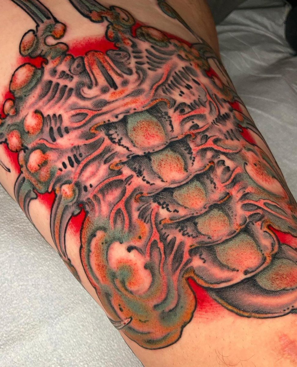 BDaggerTattoo's tweet photo. Drawn-on Face Hugger.
Swipe for details👀
#Black_Dagger_Tattoo #tattoo_design #tattoo #piercing https://t.co/jpp3b2NDGO