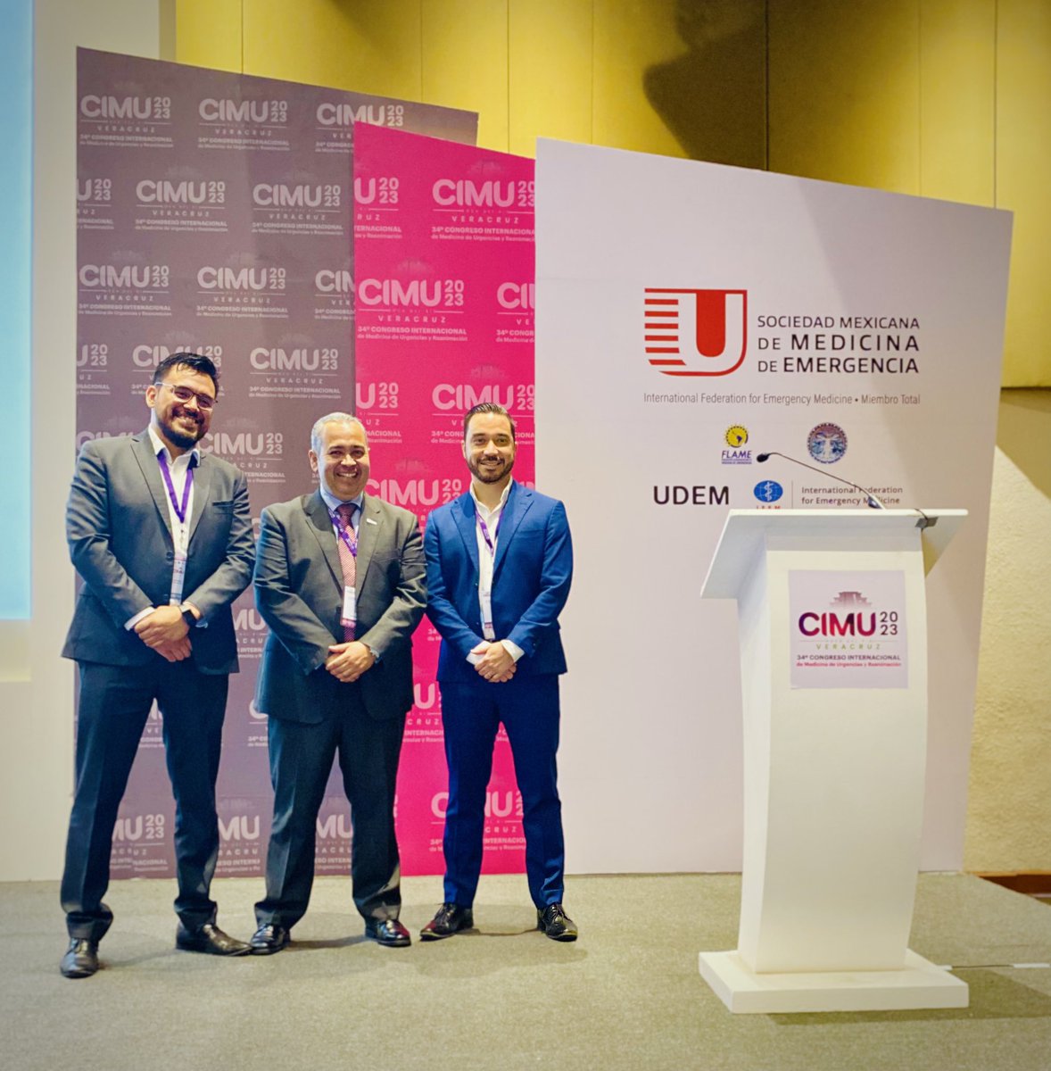 SOMELaguna's tweet photo. Segundo día del #CIMU2023
SOMEL y SMMUE AC presentan: 
“Obstinación terapéutica en urgencias”
👨‍⚕️Dr. Ademir Agüero y
👨‍⚕️Dr. Francisco Franco 
#CIMU2023 #somel #smme #urgencias #yosoysomel https://t.co/M5Zr2Lfjw7