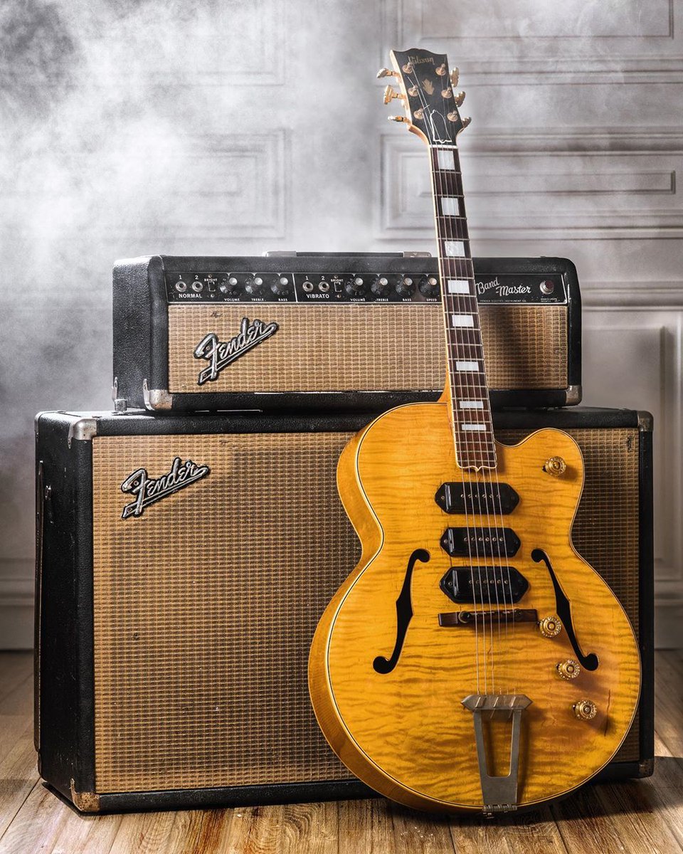 muerdekeroyo's tweet photo. #TboneWalker 🖤 March 16, 1975. T-Bone Walker dies at age 64 in Los Angeles, California - T-Bone Walker’s 1949 Gibson ES-5N #guitar #Gibson https://t.co/jK09ALlBH6