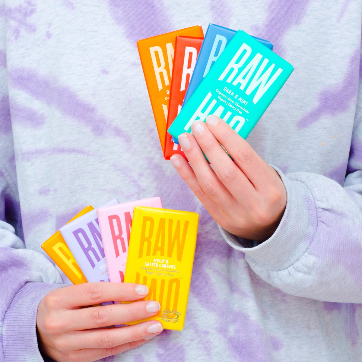 🌟#Competition Time🌟 Who'd like to win a bundle of <a href="/RawHaloUK/">Raw Halo</a> dreamy vegan chocolate?
To enter:
1. Follow <a href="/RawHaloUK/">Raw Halo</a>
2. Like and RT this post
T&amp;Cs: UK Only, Ends 31/03/23. Prize = 10 Bar bundle
#Prize #Giveaway #Vegan #Win