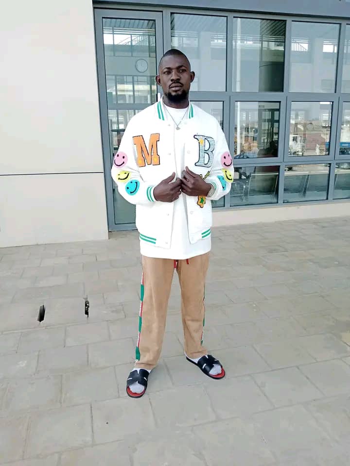 <a href="/OnojaAdama6/">Onoja Adama</a> am so very happy for l p