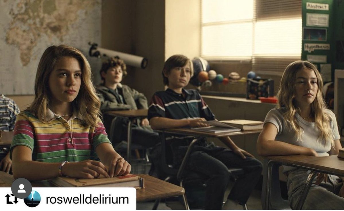 #Repost @roswelldelirium 
𝖳𝗁𝖾 𝗌𝗍𝗎𝖽𝖾𝗇𝗍𝗌 𝗐𝖺𝗍𝖼𝗁 𝗍𝗁𝖾 𝖢𝗁𝖺𝗅𝗅𝖾𝗇𝗀𝖾𝗋 𝗍𝖺𝗄𝖾 𝖿𝗅𝗂𝗀𝗁𝗍. This #featurefilm stars #anthonymichaelhall #deewallace #reginaldveljohnson & other iconic #80s ⭐️ ⭐️. Grateful to be a part of it! #actress #actor