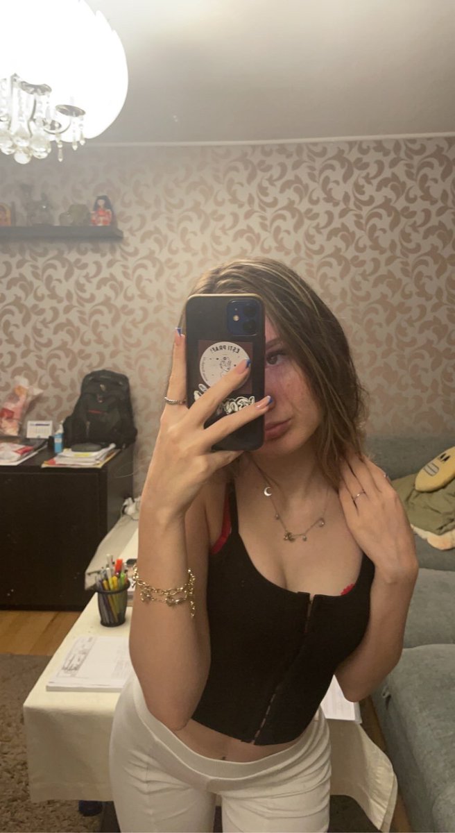 EmmaaaQ32's tweet photo. I'll send nude for every like/retweet.(must follow)comment DONE so i can DM you😘💋💋💋💋💋

#sellingnudes #buyingnudes #nudes #horny #cockslut #cumslut #cumtribute #tits #boobs #pussy #slut #whore #bbc #cocktribute #Snapchat https://t.co/fNLABS6N89