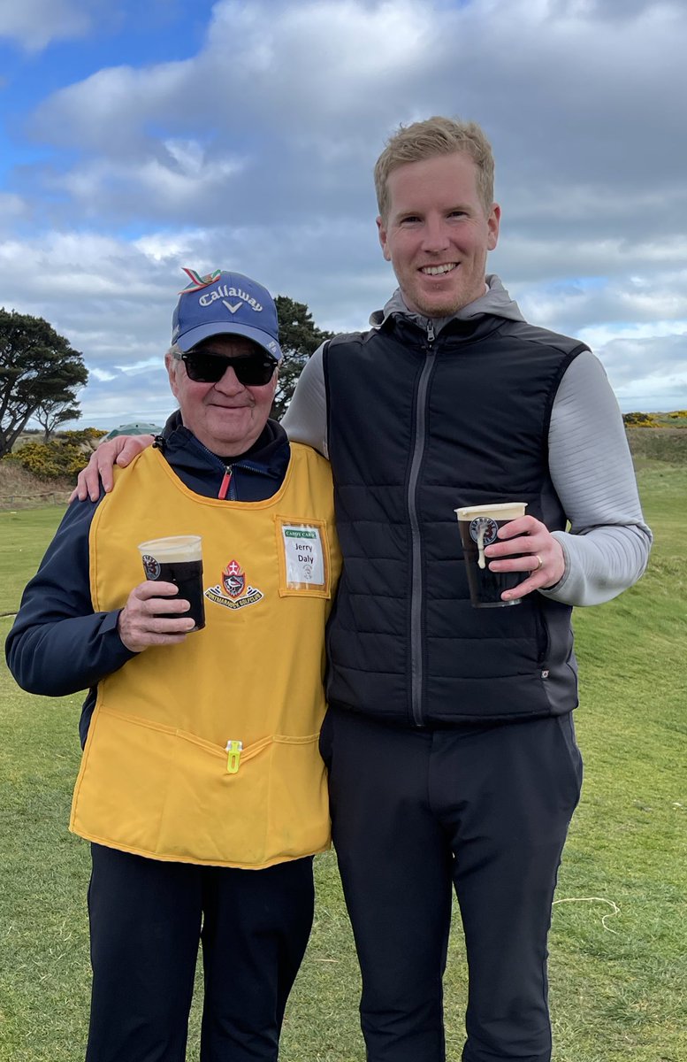 aliwilliamsgolf's tweet photo. Great day @PGC1894 today, unbelievable course. Yer man Jerry did a grand job looking after us 🍀🇮🇪@ShaneLowryGolf #somecraic https://t.co/Z2WFCGAtae