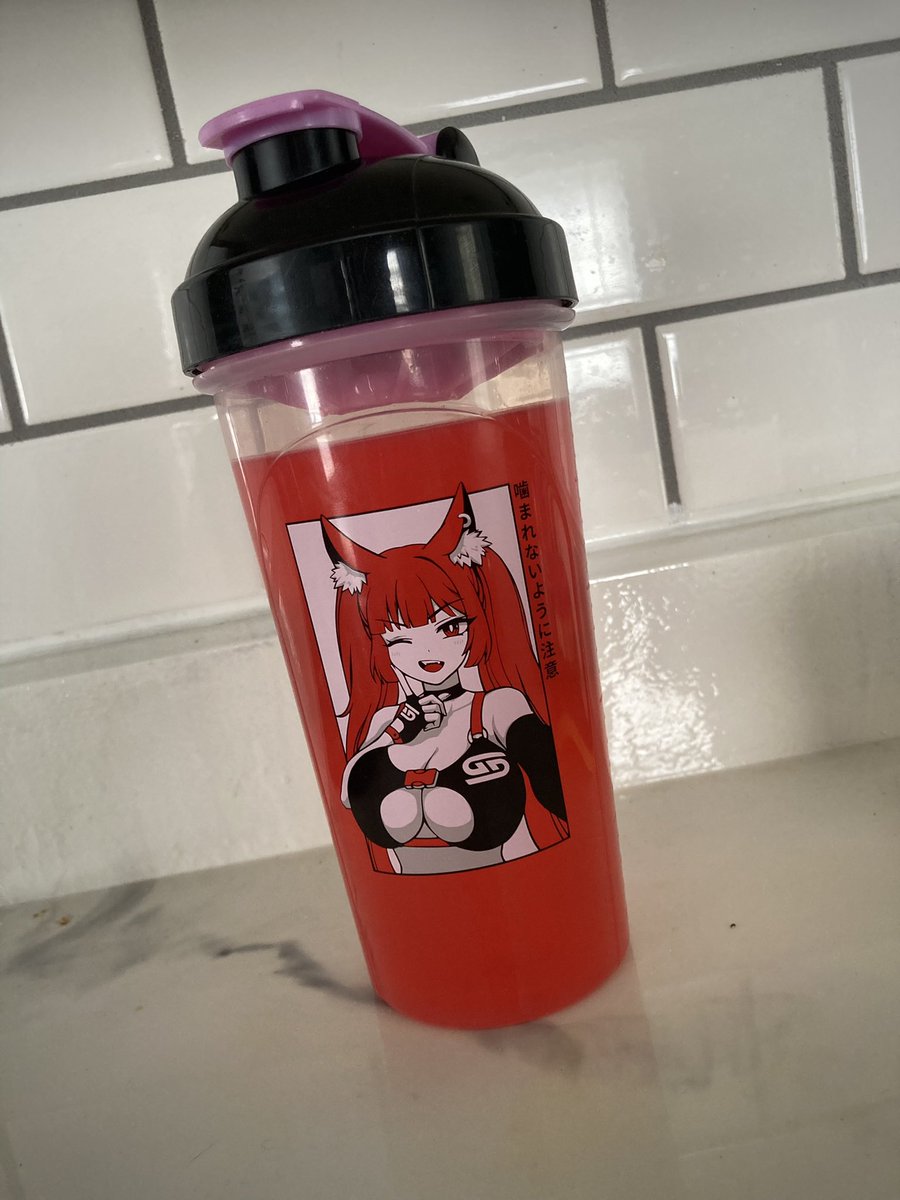 ffang411's tweet image. Starting my Twitch Anniversary off right with some @GamerSupps ! Can anyone guys what 2 flavors are in the mix today? #ggarmy #gamersupps