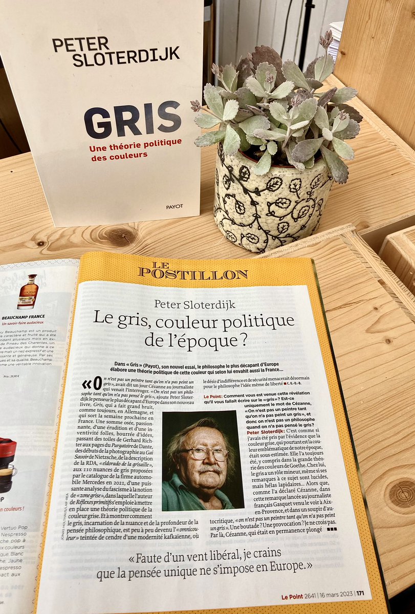 Editionspayot's tweet photo. Grand entretien de @Sloterdijk_P dans @LePoint à l’occasion de la sortie de son nouveau livre « Gris. Une théorie politique des couleurs », disponible le 22 mars en librairie ! 

Traduction d’@OlivierMannoni 📖 https://t.co/HbkgBHxxxX