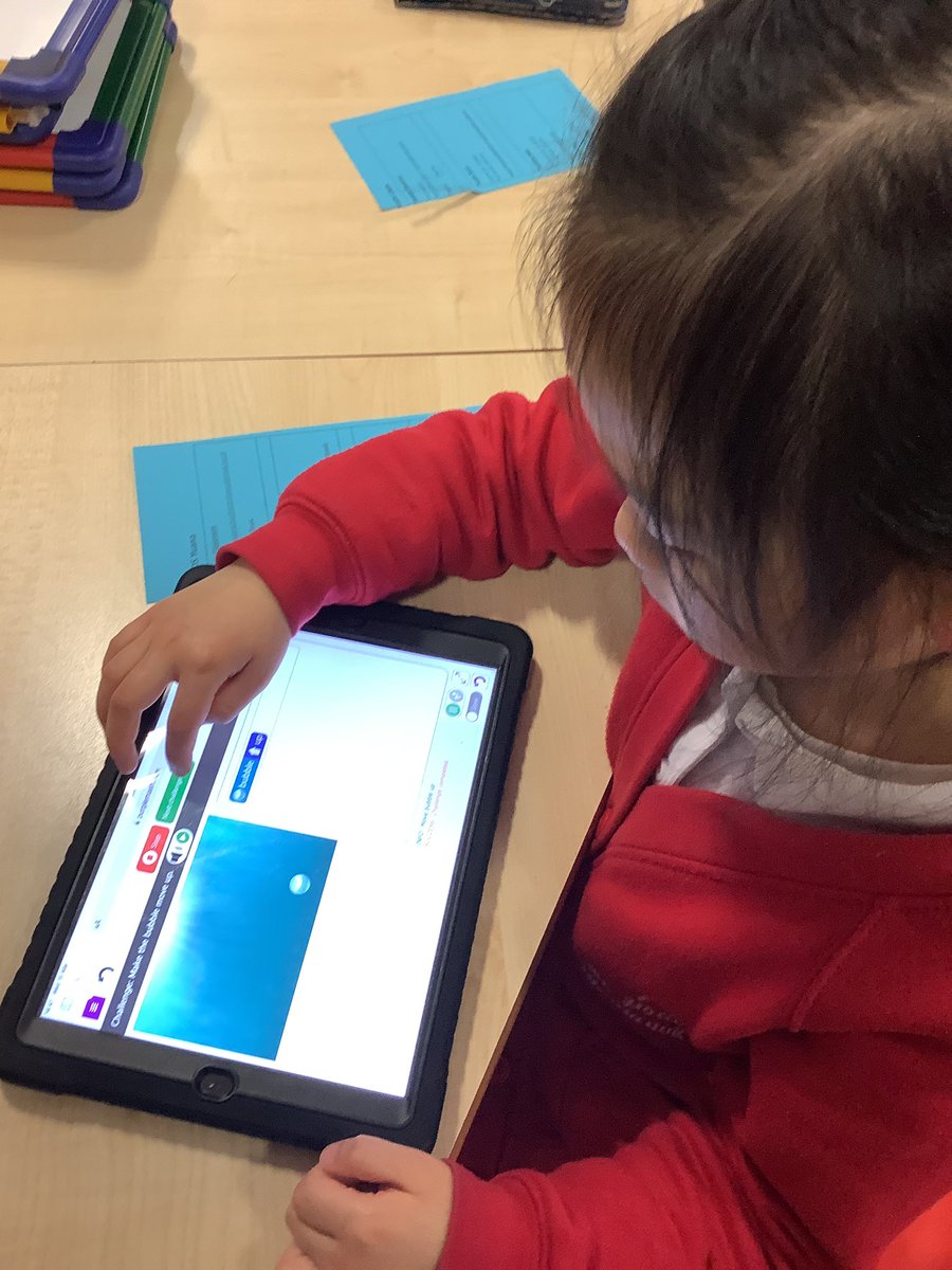 StPhilipsY2B's tweet photo. In computing this week we have been completing different challenges. The children had to code the bubbles to move on screen. @StPhilipCEAP #StPhilipWestbrookComputingYear1 https://t.co/vyKJVTaS7E