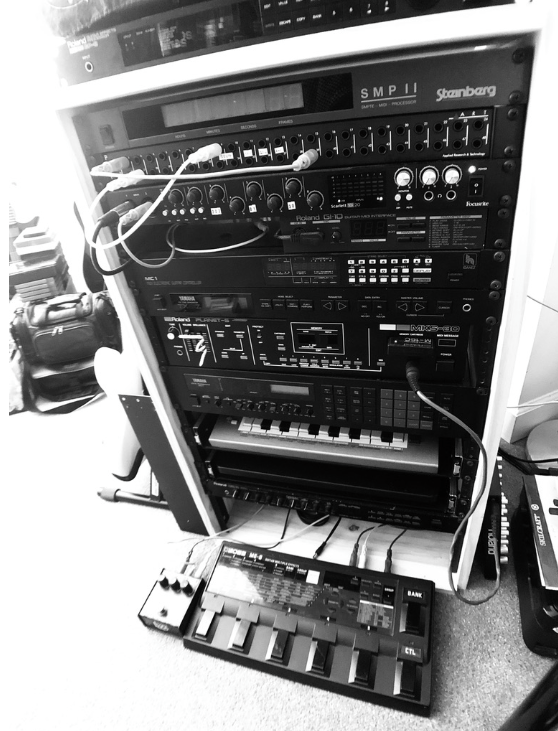 odeaduo7's tweet photo. 2021 gear shot #rackstack #od7 #odeaduovii #odeaduo7 #guitar #electronic #synth https://t.co/AMpXvG5lz8