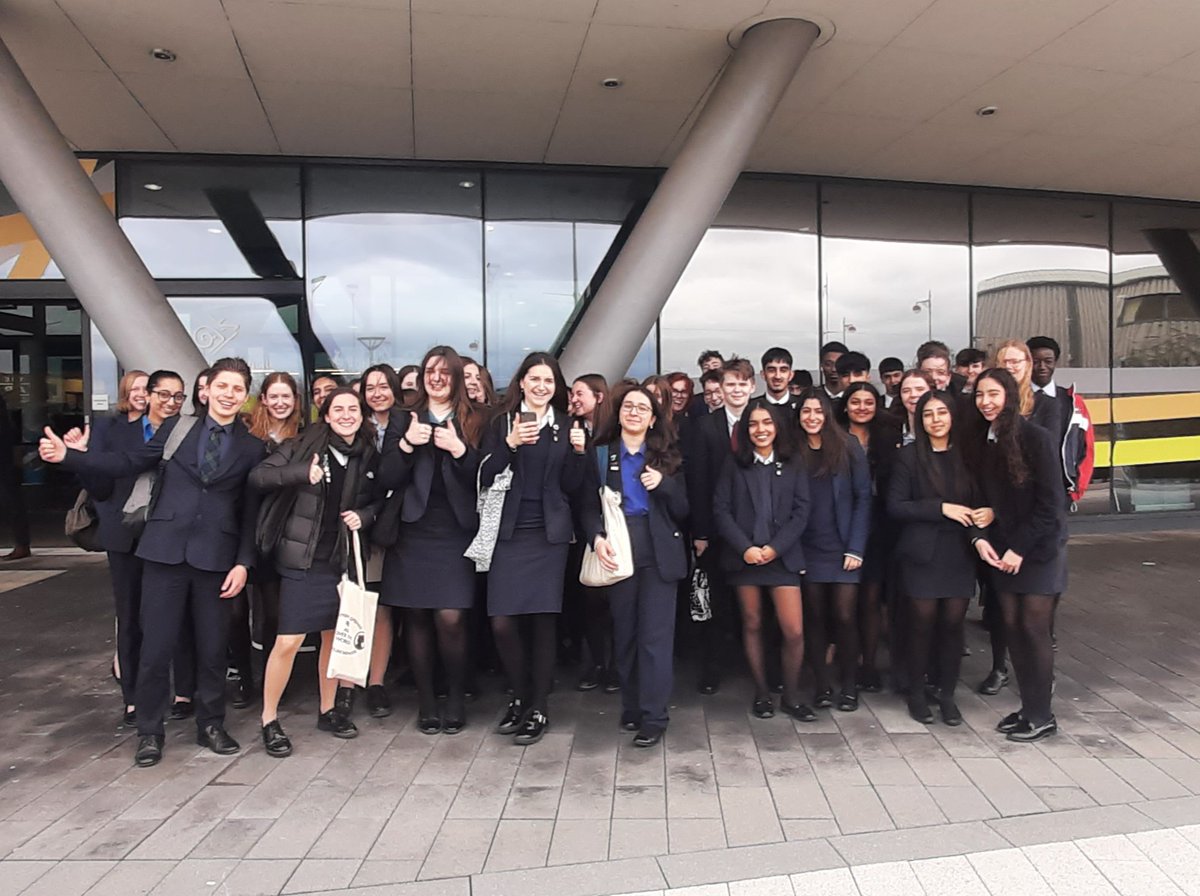 All 48 of Y12 at the UCAS Discovery Day @derby_arena this afternoon. A quality time had by all, with lots of useful connections made, universities considered and free stuff collected! #UCAS #UCASDiscovery