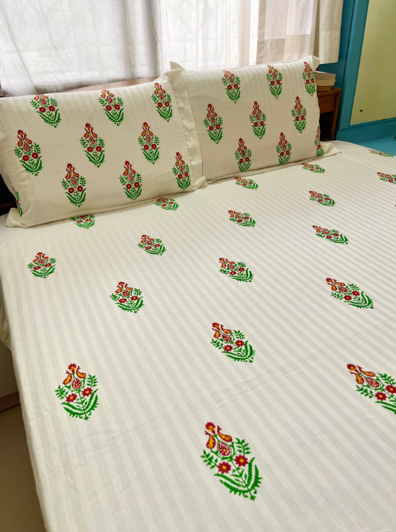 ericjones7793's tweet image. Refresh the look of your bedroom with our printed bedsheets. Made with high-quality materials, these sheets are soft, comfortable, and perfect for a good night's sleep.

Look at: mnrdecor.com/collections/be…

#printedbedsheet #bedsheets #bedsheetonline #bedcover #bedding #beddingset