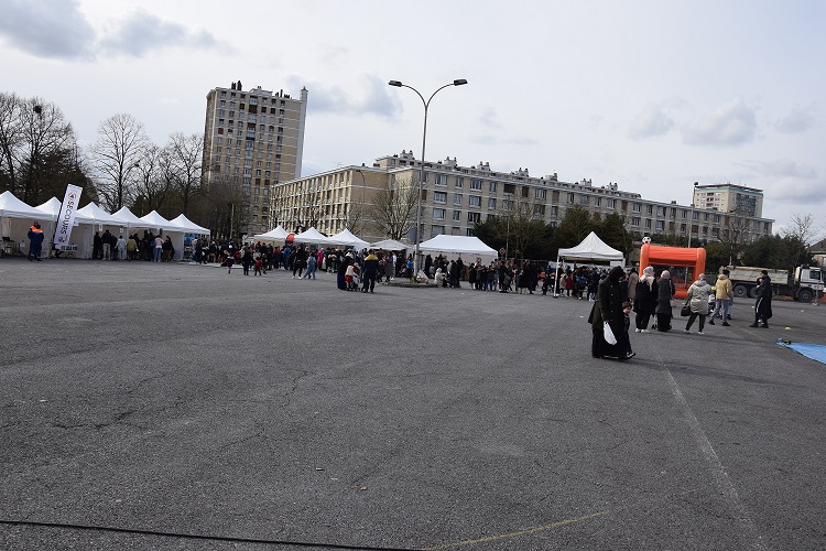 Le 15 mars, Claude Dulamon, sous-préfet de Senlis et Eric Hep, directeur départemental de la sécurité publique de l’Oise, ont participé au lancement du #CLJ de la <a href="/PoliceNationale/">Police nationale</a> à @Ville_de_Creil qui a bénéficié d'une subvention #PolitiqueDeLaVille de 357000 €
#jeunes #loisirs
