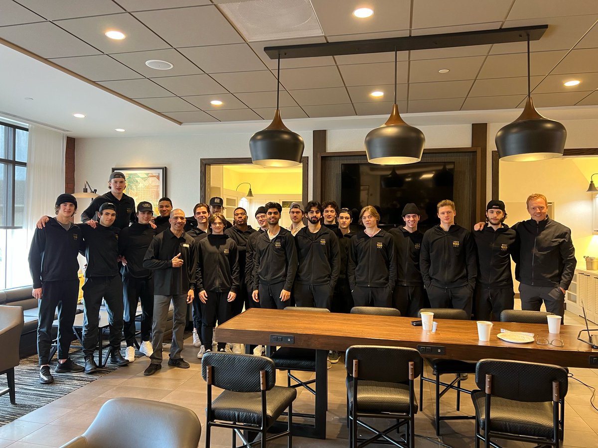 This morning our team had a great presentation and discussion with @Ricoflealips OHL Director, Cultural Diversity and Inclusion about helping change our game for the better. 

Thank you so much Rico for the discussion. 

The Bulldogs care about diversity within its environment.