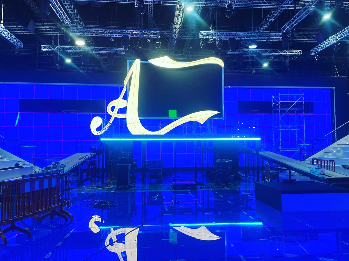 daqstudio's tweet photo. WORK IN PROGRESS
Amici22 - Il Serale
Studi Mediaset - Titanus-Elios - Roma
Scenografia: Lucia D'Angelo e Cristina Querzola - (DAQstudio)
#amici22 #DAQStudio #BACKSTAGE #EVENTI #setdesign #serale https://t.co/DMTsvbIG5D