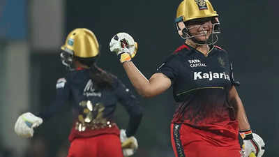unnathi_a's tweet photo. RCB end losing streak in the Women's Premier League with a comfortable five-wicket victory over UP Warriorz on Wednesday 👏🌟
#WPL #WPLT20 #RCBvUPW #RCB #WomensPremierLeague #Cricket https://t.co/SBWWxNOHDP