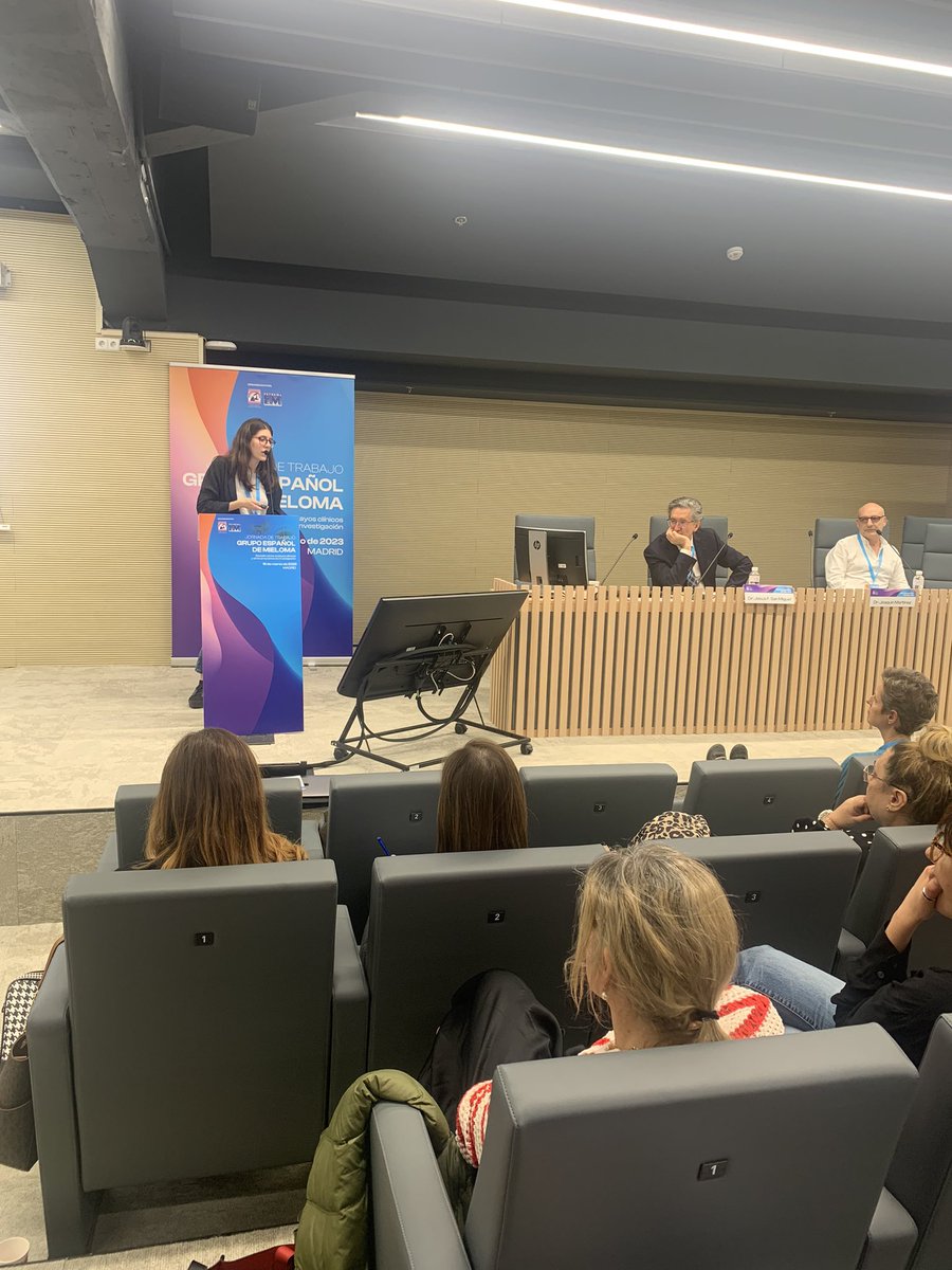 _pethema's tweet photo. La doctora Ana Bosh, del Institut Català d’Oncología, toma la palabra para exponer su propuesta… #GEMPETHEMA https://t.co/AR08IFtioX