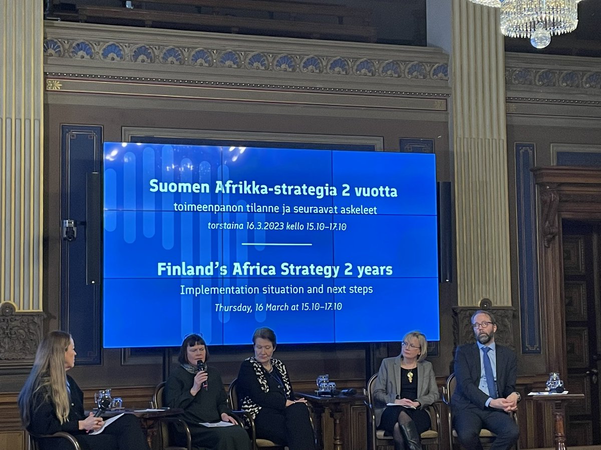 Myös <a href="/Sisaministerio/">Sisäministeriö</a> mukana Afrikka-strategian 2-vuotiskatsauksessa. <a href="/L_YliVakkuri/">Laura Yli-Vakkuri</a> korosti rauhan ja turvallisuuden yhteistyötä: turvallisuus tehdään yhdessä.