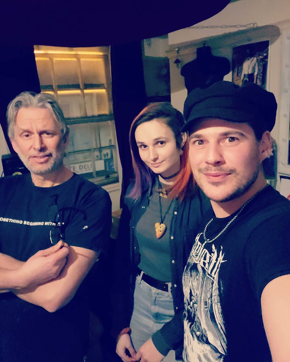 thatjoepayne's tweet photo. Slappin' down some fresh bass last night with Esme! 🎸🎚🎛🔊 Totally smashed it! Song is sounding sicker than ever! 🫶🥳 #FallingInLoveIsEasy https://t.co/XZMNTejOhS