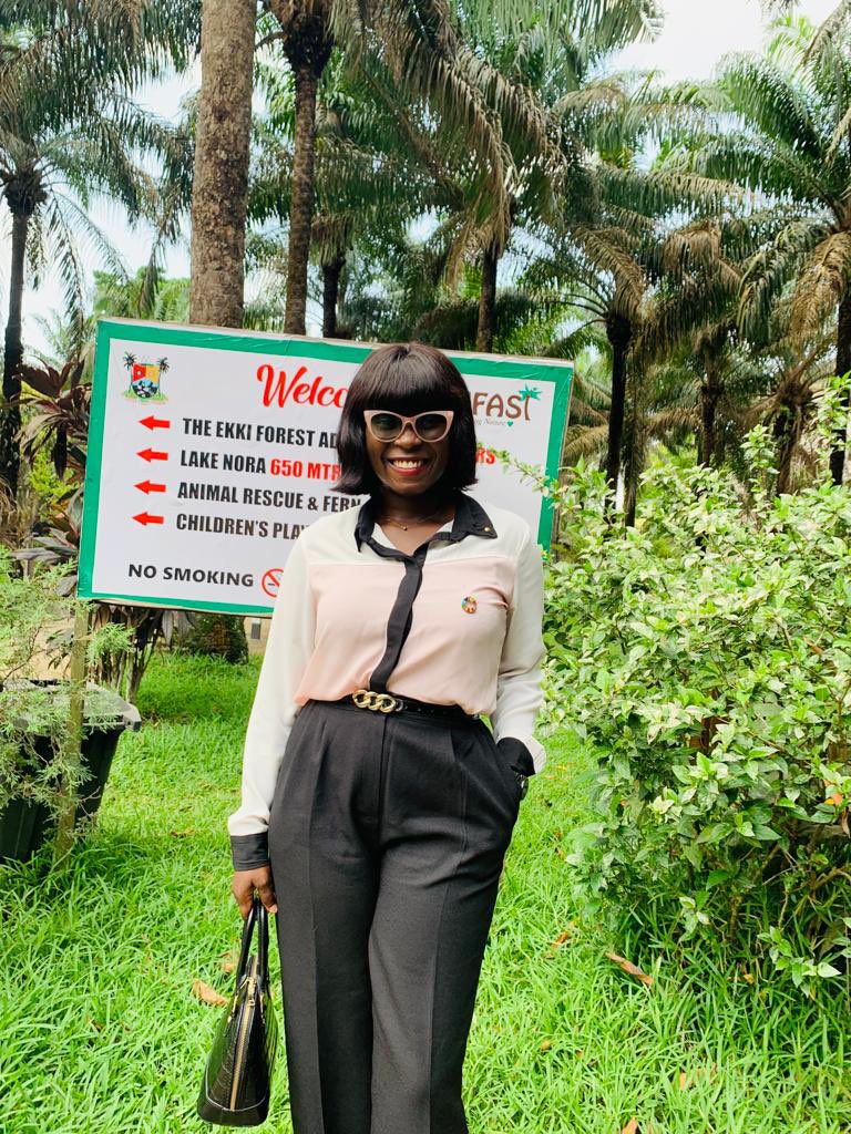 SustyVibes's tweet photo. From a High school debate session to upcycling, and tree planting our people manager, @AOG_OOG had a sustainable celebration of #CommonwealthDay with @UKinNigeria at @LufasiPark 🌳

Thank you very much @UKinNigeria for the invitation. 💚

#SustyVibes #Commonwealth #ClimateAction https://t.co/fIwGjnUOmv