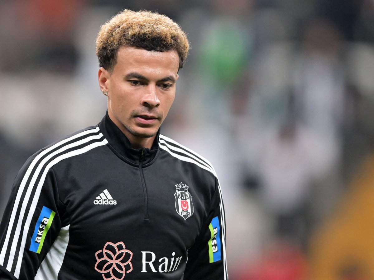 🚨 Besiktas Head Coach Senol Gunes has banished Dele Alli from the first-team and does not plan to include him in any match-day squads for the rest of the season. 🦅 

He’s been told he will watch from the stands until he returns to Everton. 🇹🇷 

(Source: @TakVim)