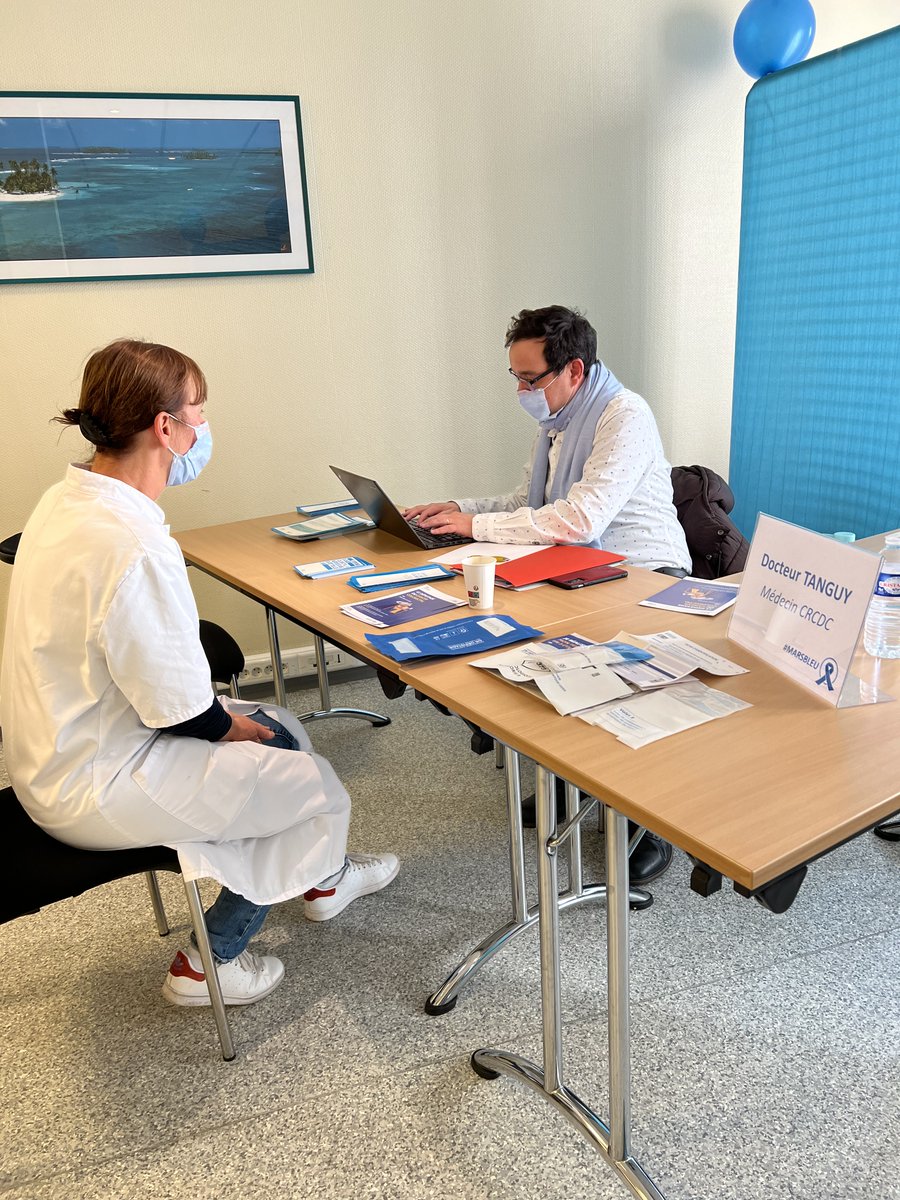GROUPESOSSante's tweet photo. Il y a quelques jours, notre Hôpital de Mont-Saint-Martin accueillait le #colontour, pour sensibiliser au dépistage du cancer colorectal, en partenariat avec la Ligue contre le cancer. Reportage Riv54TV à visionner ici : https://t.co/DF4EXexWZD #prevention #cancer #marsbleu https://t.co/VncYIxGFO0