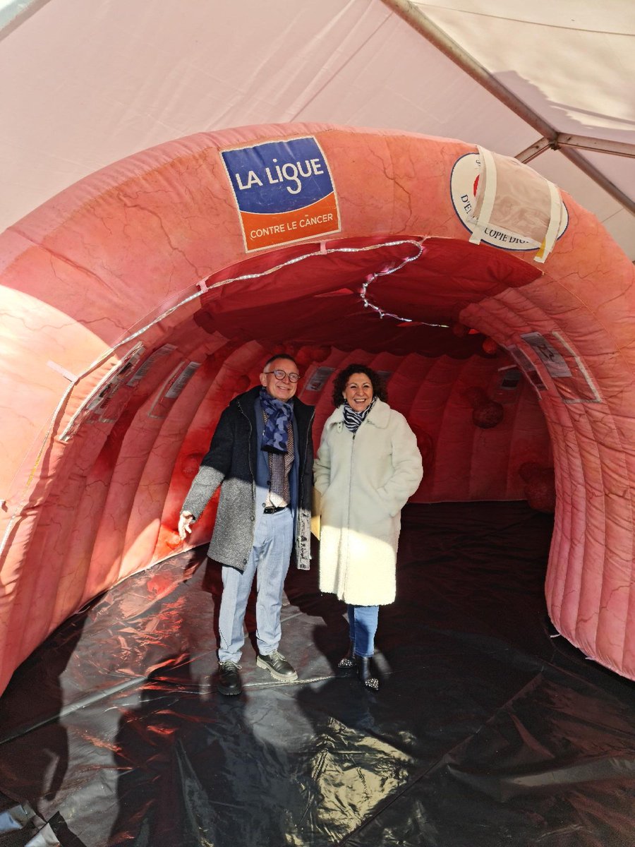 GROUPESOSSante's tweet photo. Il y a quelques jours, notre Hôpital de Mont-Saint-Martin accueillait le #colontour, pour sensibiliser au dépistage du cancer colorectal, en partenariat avec la Ligue contre le cancer. Reportage Riv54TV à visionner ici : https://t.co/DF4EXexWZD #prevention #cancer #marsbleu https://t.co/VncYIxGFO0