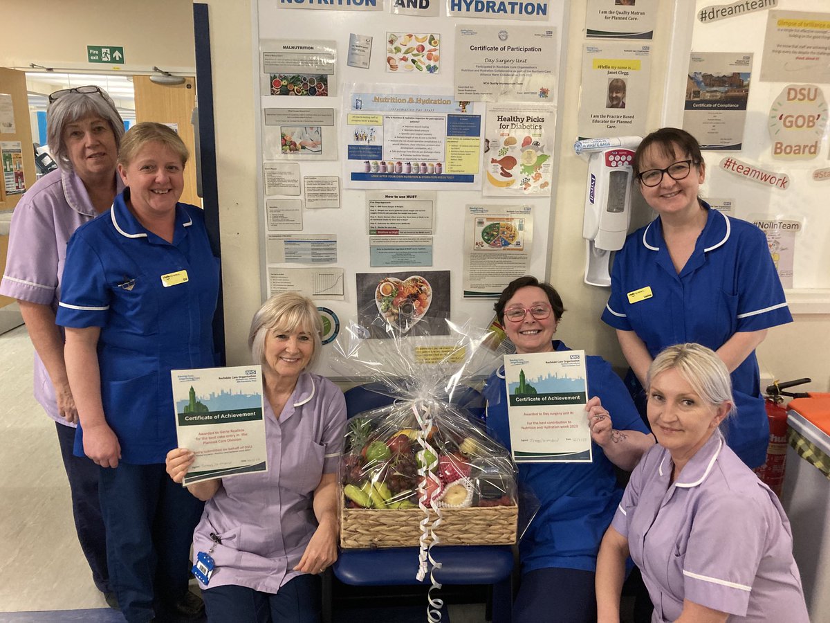 KellyMcdaid3's tweet photo. Congratulations to Day Surgery who won this luxurious fruit hamper, lovingly made by Zohab our veg man.They showcased Nutrition and Hydration awareness each day  and won the best cake at the National tea party in Planned Care! ⁦@RochdaleCO_NHS⁩ ⁦@NCAlliance_NHS⁩ ❤️ https://t.co/0xsLFqOFJc