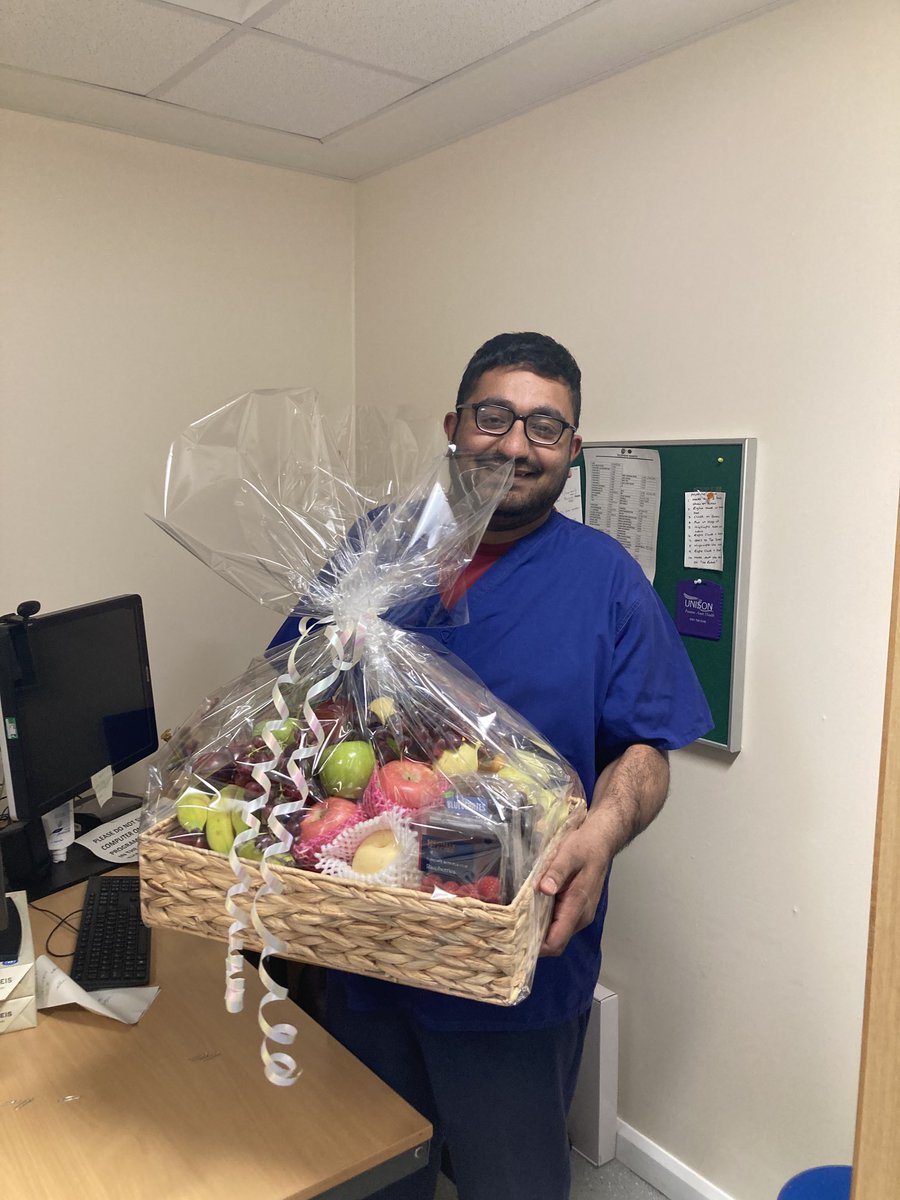 KellyMcdaid3's tweet photo. Congratulations to Day Surgery who won this luxurious fruit hamper, lovingly made by Zohab our veg man.They showcased Nutrition and Hydration awareness each day  and won the best cake at the National tea party in Planned Care! ⁦@RochdaleCO_NHS⁩ ⁦@NCAlliance_NHS⁩ ❤️ https://t.co/0xsLFqOFJc