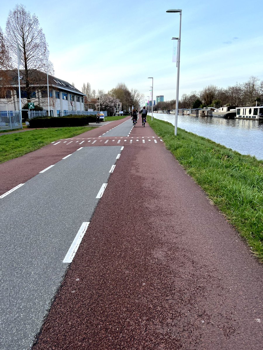 Mike Durst (@michaeldurst) on Twitter photo Hey <a href="/nuernberg_de/">Stadt Nürnberg</a> so geht Radweg :-) Gestern in Utrecht genutzt, getrennte Spuren, sicher, schnell, perfekt. Wollen wir das angehen und Nürnberg noch besser machen? Hey <a href="/nuernberg_de/">Stadt Nürnberg</a> so geht Radweg :-) Gestern in Utrecht genutzt, getrennte Spuren, sicher, schnell, perfekt. Wollen wir das angehen und Nürnberg noch besser machen?