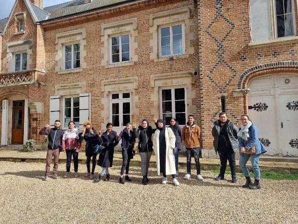 isabelle_rouby's tweet image. 🙏au 🏰des Muids pour les 🔟 jeunes accueillis ➡️#semaineHôtellerie-Restauration 🔎4 métiers présentés 🏆2  immersions en cours 👏aux équipes @poleemploi_RCVL#OrléansSud @patrick_boissy