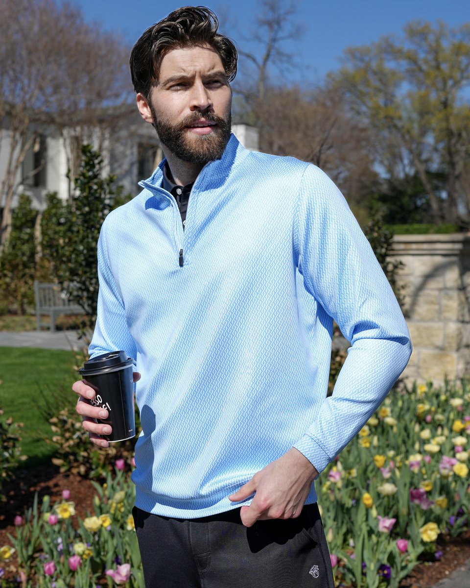 A classic USA Palm look in an incredible new lightweight material. The Drift infinity 1/4 zip is like nothing else you’ve worn before. 

Pair it with some black Infinity joggers and you’re ready to take on any occasion in style and comfort.🌴