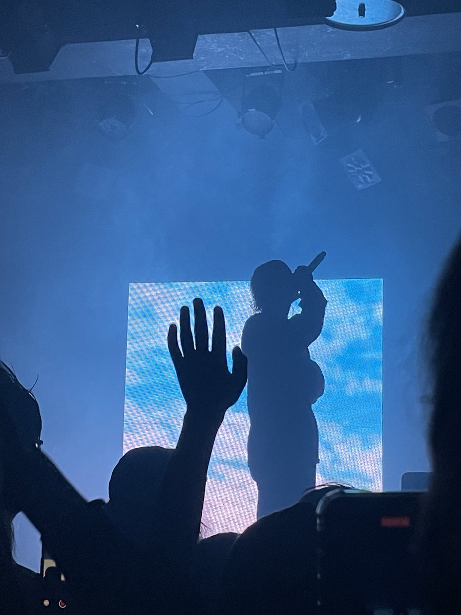 s__________aint's tweet photo. ほんとうにありがとうございました
@porterrobinson https://t.co/2BYiucGTXZ