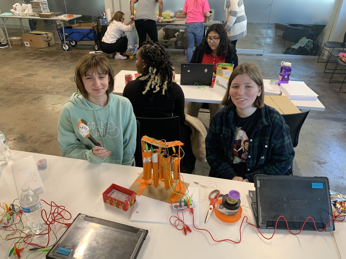 James David tweet media