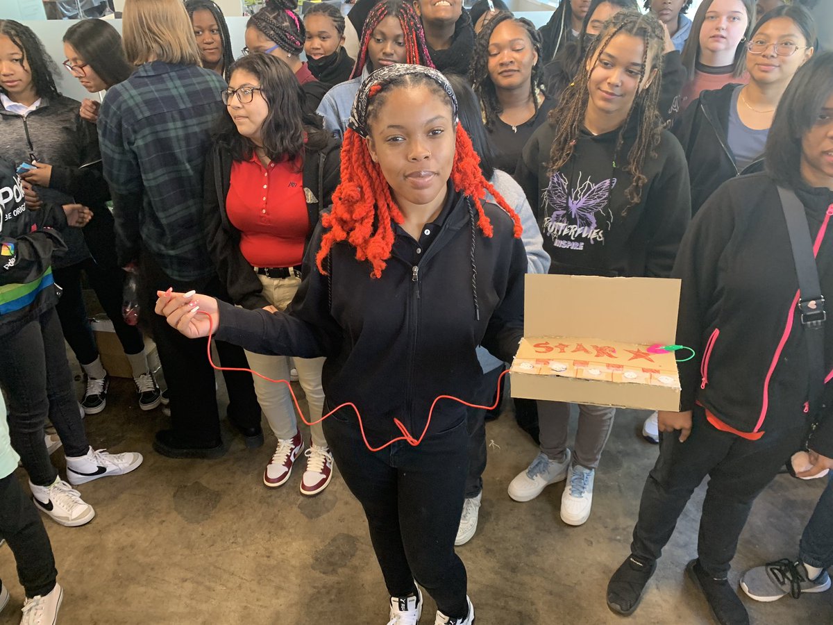 James David tweet media