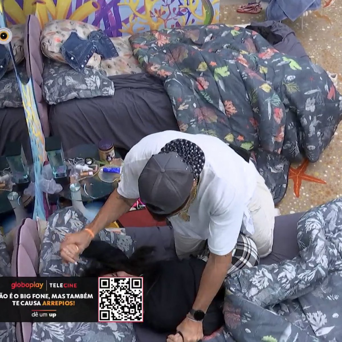 ThiagoResiste's tweet photo. Não ia me pronunciar mas dane-se. Se fosse um negro A POLÍCIA já tinha entrado no BBB e tirado à força.

A mexicana vai pro BBB e na primeira festa é assediada por DOIS participantes. Mas como são brancos, são apenas meninos ingênuos né? https://t.co/MjN3zMFF71