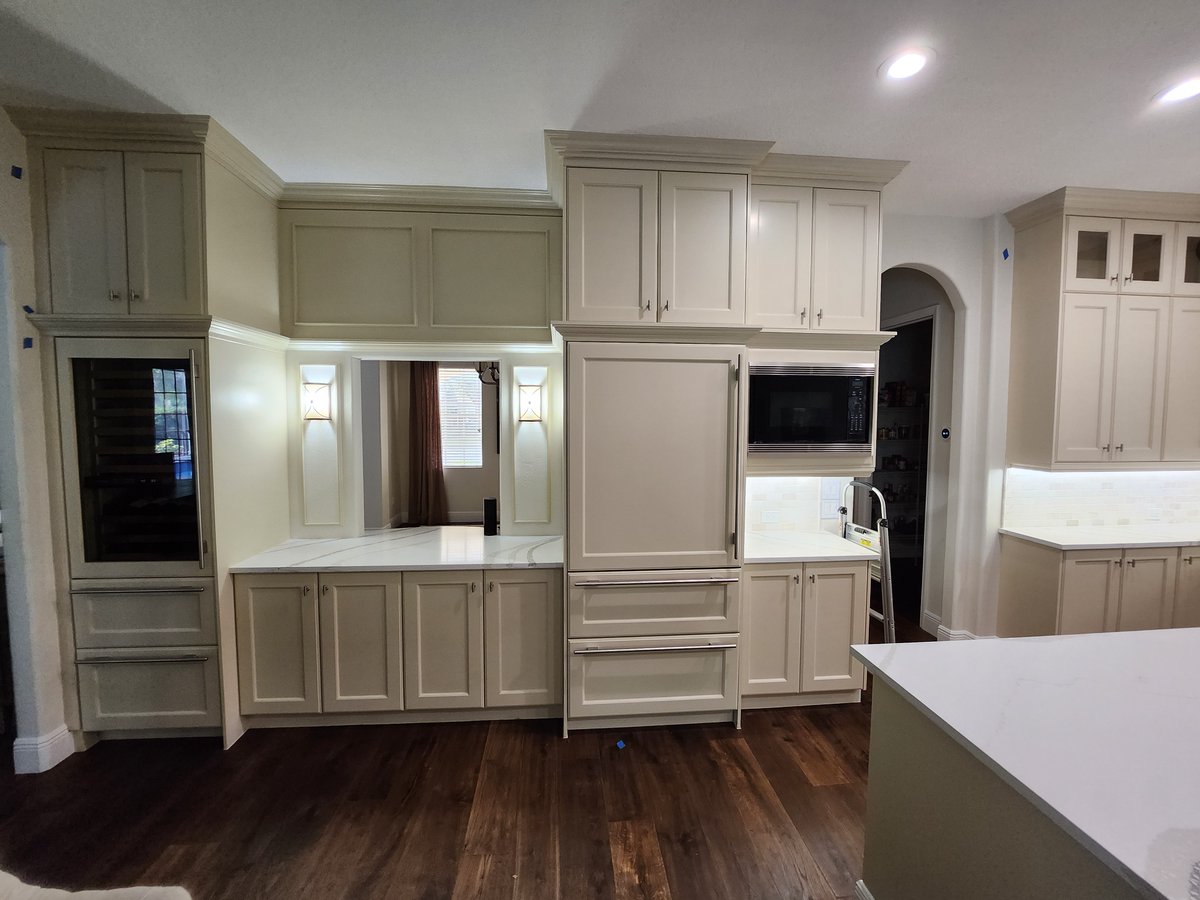 CabinetPaint's tweet photo. Custom, fine finish work like this requires experience, commitment, technique, and expertise. When we started the #cabinetpaintingco we did it to be the industry leader in #cabinetpainting. Every completed job is a chance for us to prove we are what we say we are... the best! https://t.co/bZZRjhmse7