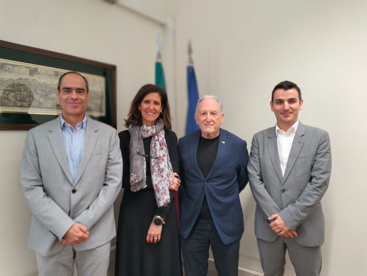 Recebemos hoje a <a href="/fpcub/">FPCUB</a> para uma reunião construtiva, na qual a Federação nos deixou um conjunto de propostas concretas no âmbito da Visão Zero e que poderão contribuir para o aumento da segurança rodoviária 🚲🚴‍♂️🚘 e da organização dos espaços urbanos! 
#segrodoviaria #visaozero