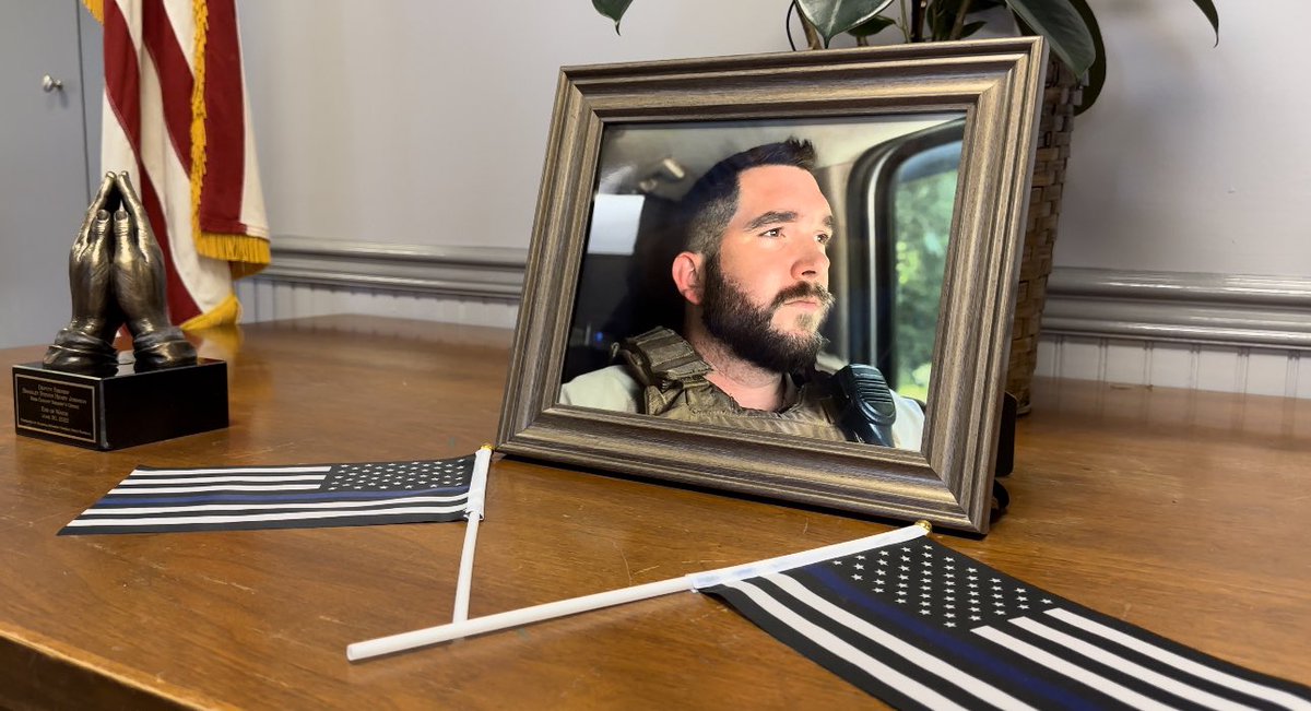 Chelsea Barton tweet media