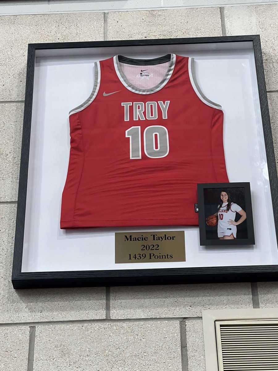 Big day for the Lady Trojans as <a href="/macietaylorr10/">MACIE TAYLOR</a> joins the other 5 Trojan 1000 point scorers. Mace ended 2nd overall behind <a href="/BrooksHall33/">Brooks Hall</a>. I’ve been truly lucky to have played with and coached the respective 🐐’s #10retired