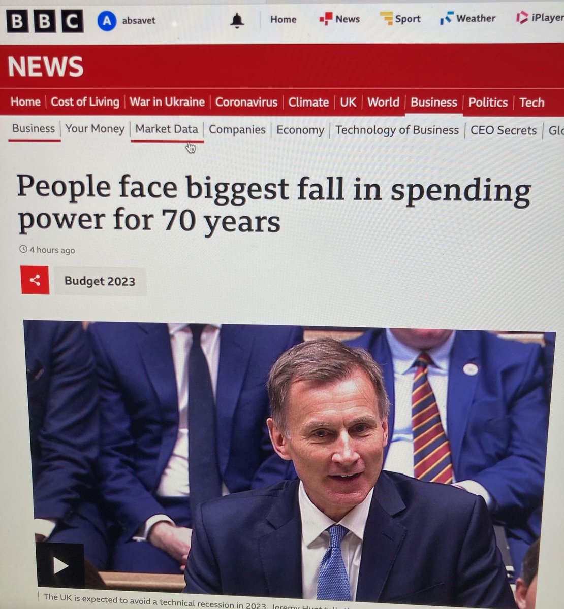 Dr_Bekka_UK's tweet photo. The BBC took this down pretty much as soon as they put it up and replaced it with "Jeremy Hunt Says We'll Avoid A Recession" We see you @BBCNews #ToryCorruption #ToryGaslighting #BBC #BBCBias https://t.co/jd61vO572Y