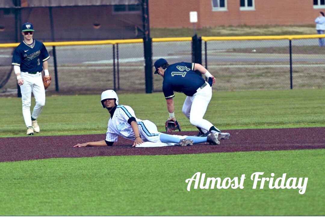 LakeAreaAcademy's tweet image. “Where’s my super suit?!” 🤝 #LakeGang #GDC