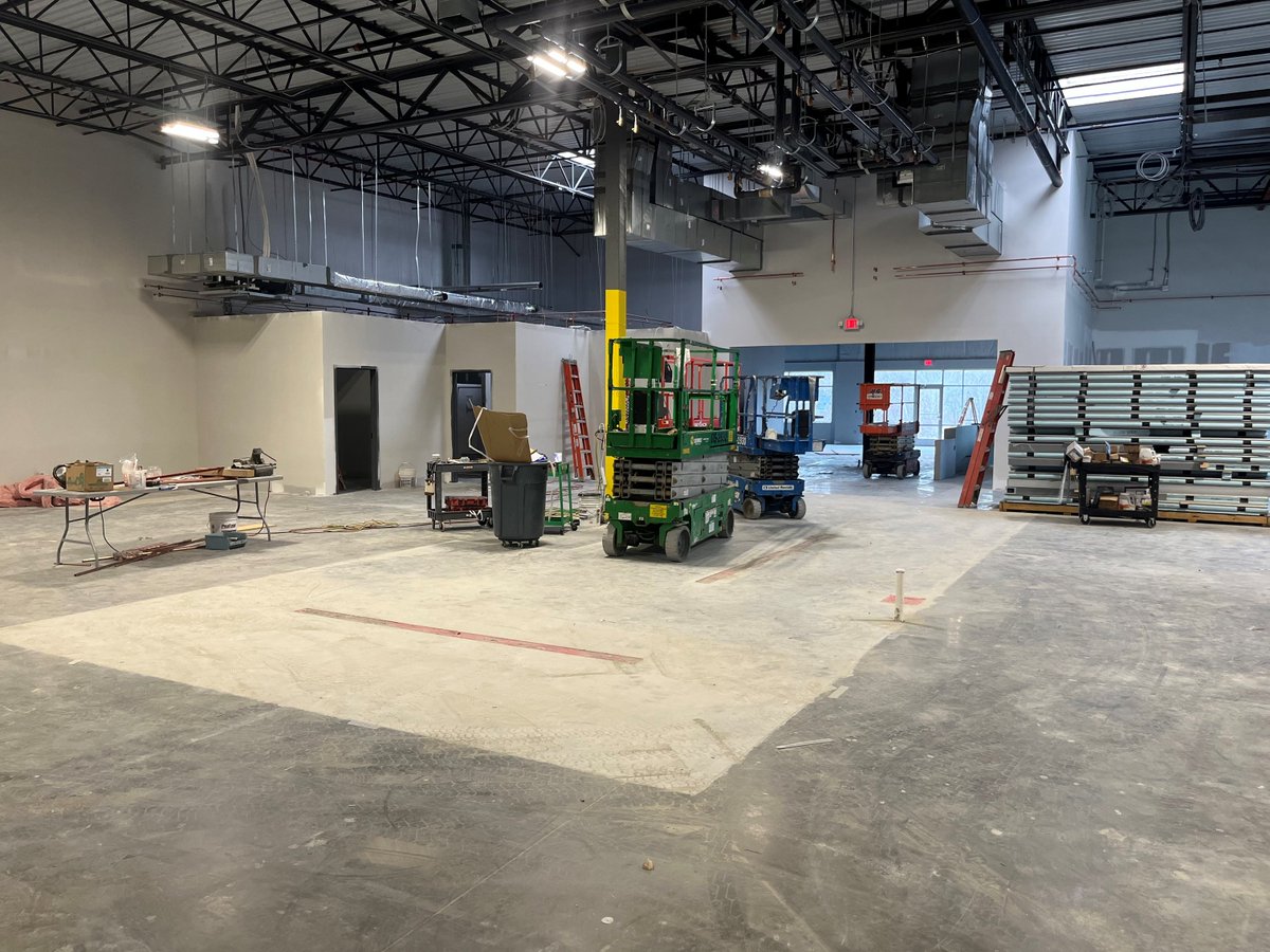 FullDistBrewing's tweet photo. The Full Distance brewhouse and cellar floor drains are complete and ready for the brewery build! @merrittcs @Merrittprop @hauckarch #veteranownedbusiness #StaffordVA #brewery #beer https://t.co/Mxv76owbVn