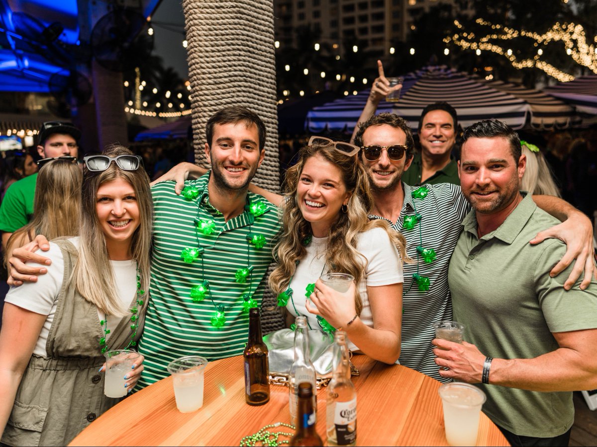 wharfftl's tweet photo. Keep calm and shamrock on โ๏ธ ๐ TOMORROW join us for our St.Patricks Day festival featuring live entertainment, a #FREE Harp lager when you buy a shot of ANY Irish Whiskey, and more! ๐ฅ #KnotWorking https://t.co/hNQLJUroaj