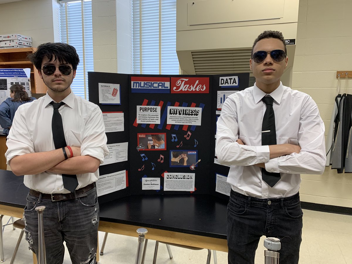 BlakeCarole's tweet photo. Perry Hall HS’s first ever Science Fair was a success! @Hall_Pride @BaltCoPS @PHHSBiomed @BCPSSci https://t.co/aGTAkNttEX