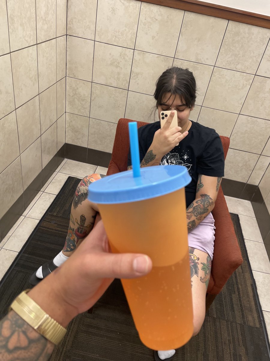 AyeeVeeDubb's tweet photo. Miss getting day drunk w this fool https://t.co/HAfF6bNot9